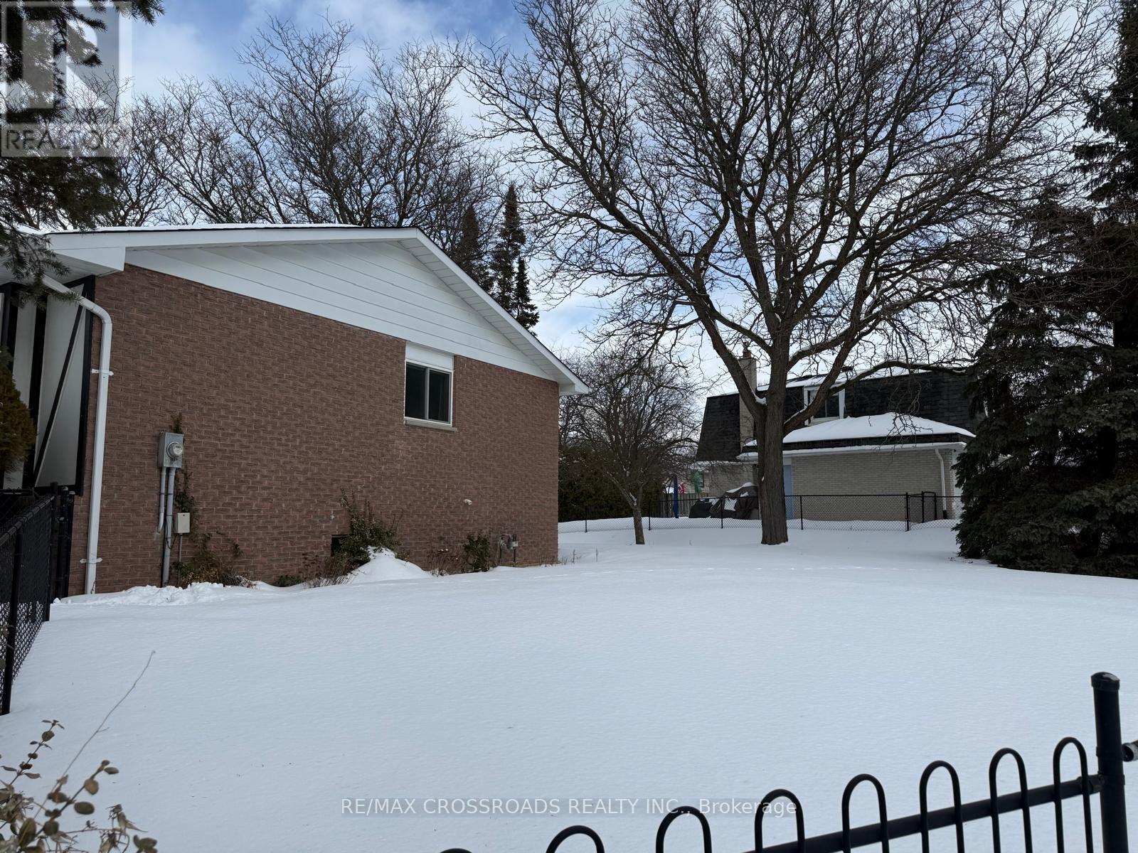 57 Sir Constantine Drive, Markham, Ontario  L3P 2X4 - Photo 3 - N12824788