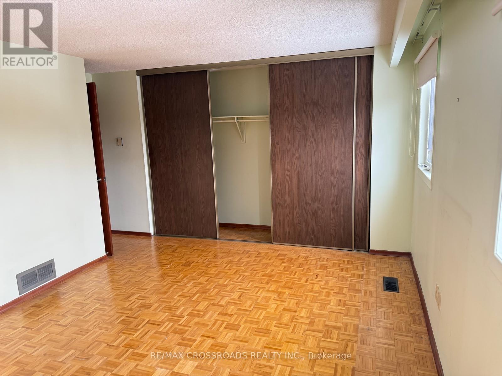 57 Sir Constantine Drive, Markham, Ontario  L3P 2X4 - Photo 6 - N12824788