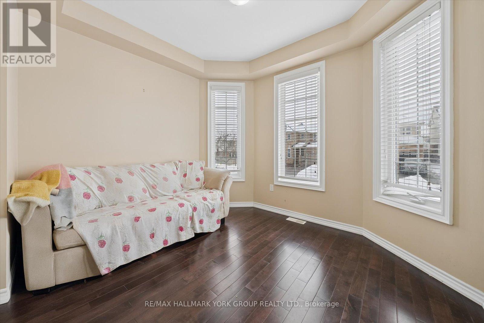 11 Gordon Drive, New Tecumseth (Alliston), Ontario  L9R 0J1 - Photo 12 - N12824796