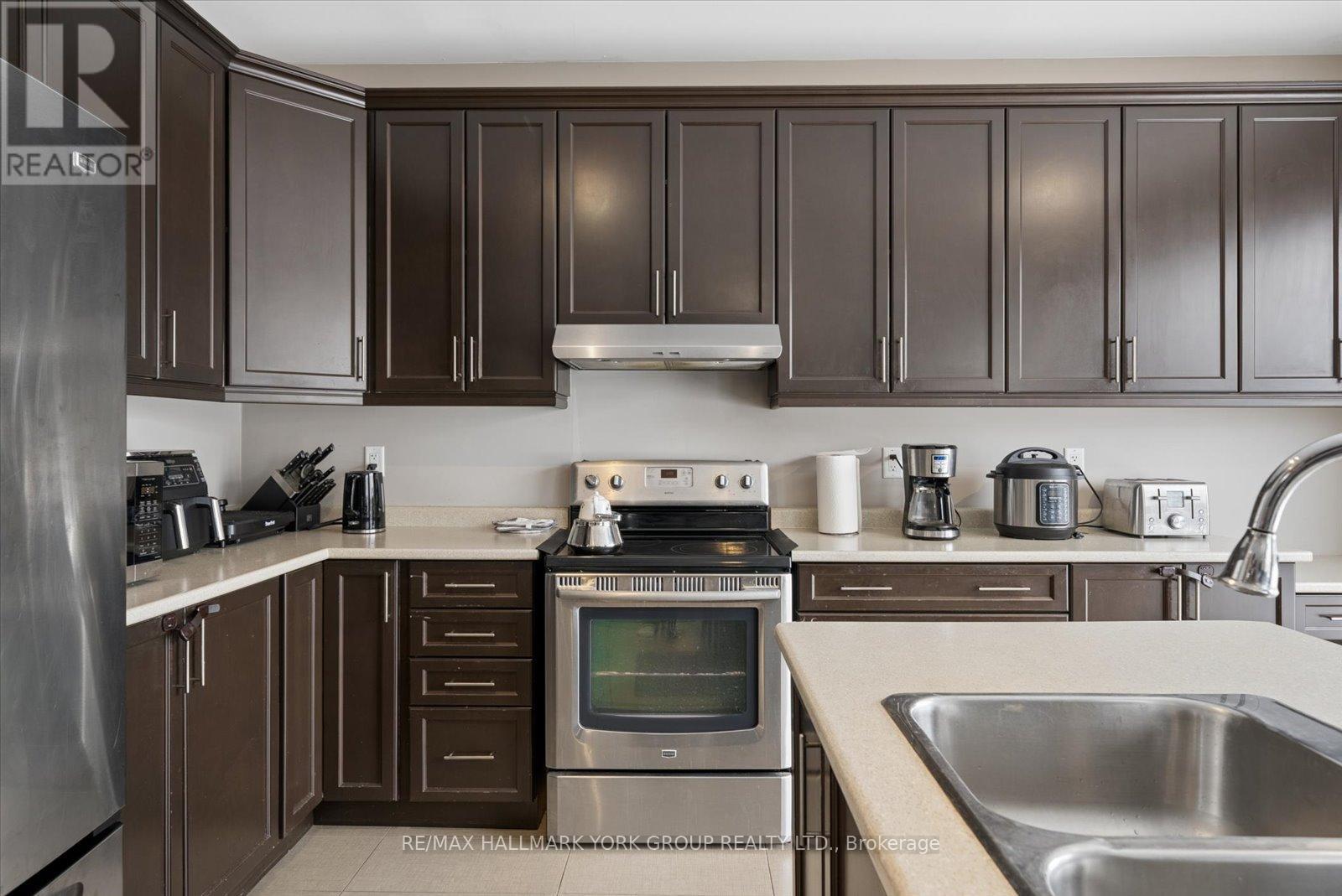 11 Gordon Drive, New Tecumseth (Alliston), Ontario  L9R 0J1 - Photo 20 - N12824796