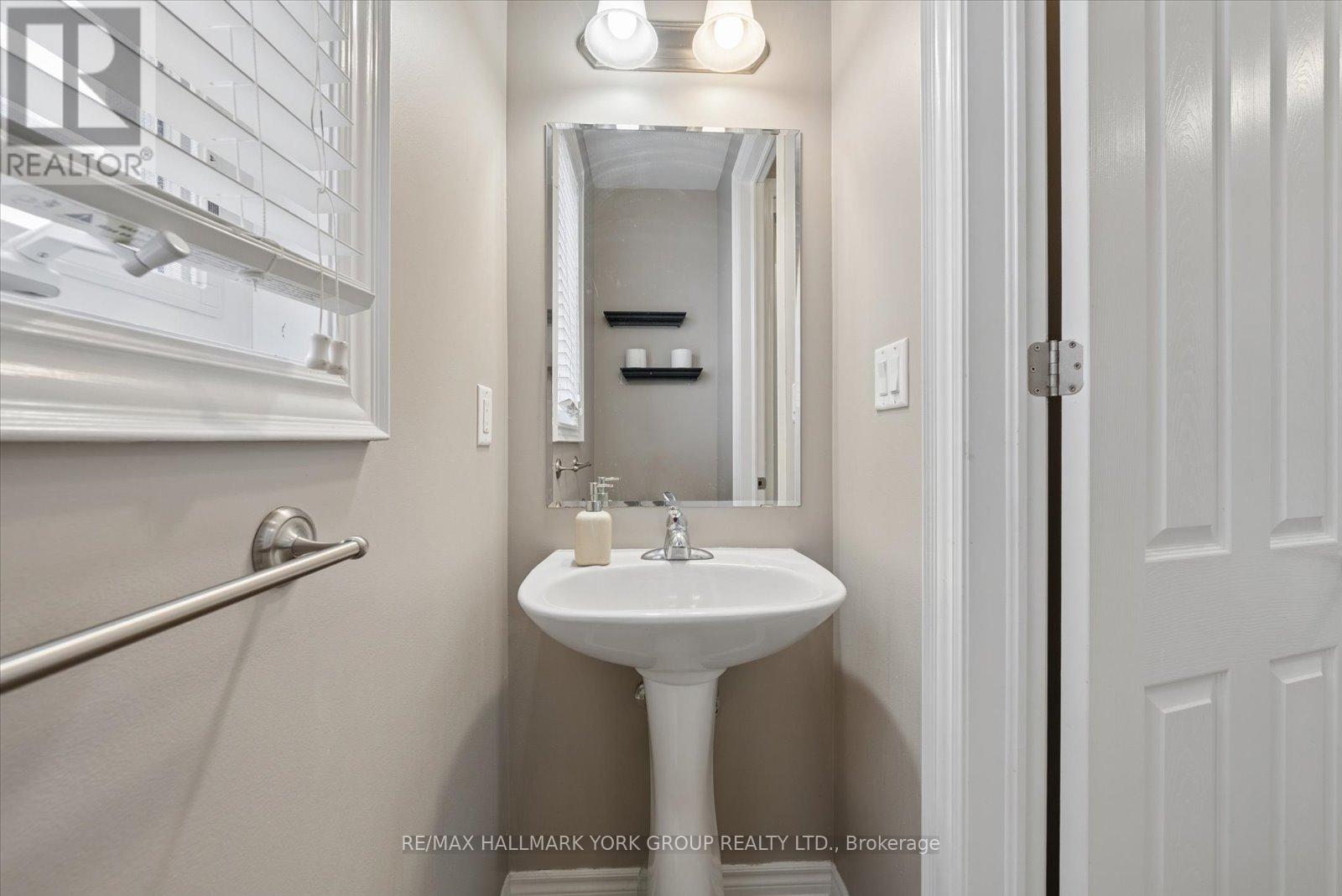 11 Gordon Drive, New Tecumseth (Alliston), Ontario  L9R 0J1 - Photo 22 - N12824796