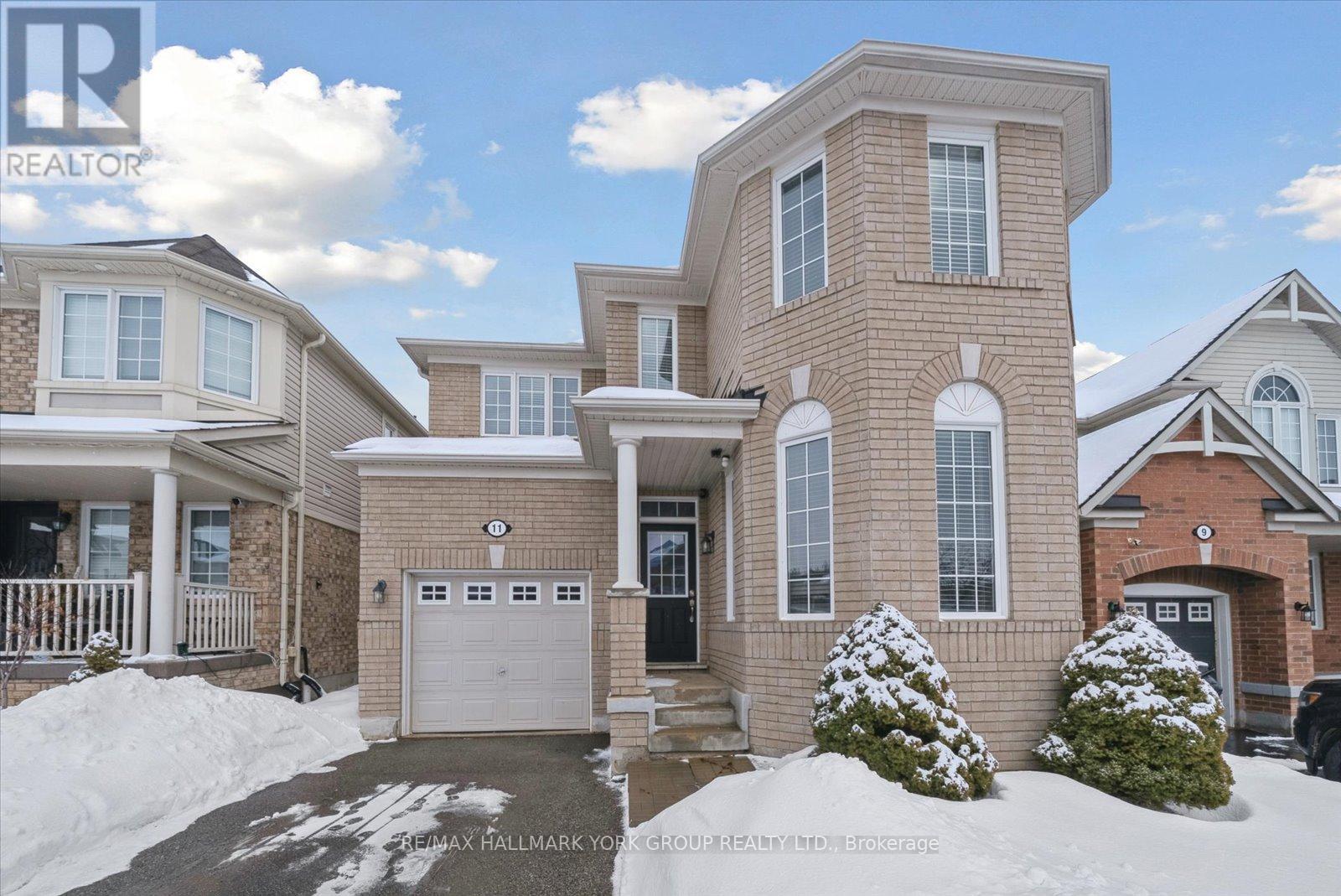 11 Gordon Drive, New Tecumseth (Alliston), Ontario  L9R 0J1 - Photo 3 - N12824796