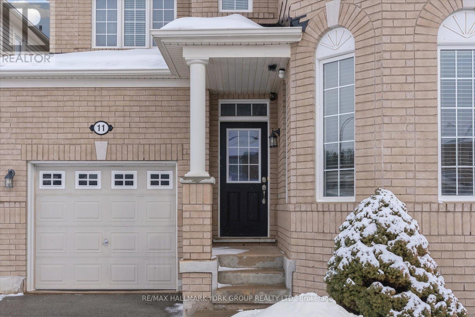 11 Gordon Drive, New Tecumseth (Alliston), Ontario  L9R 0J1 - Photo 6 - N12824796