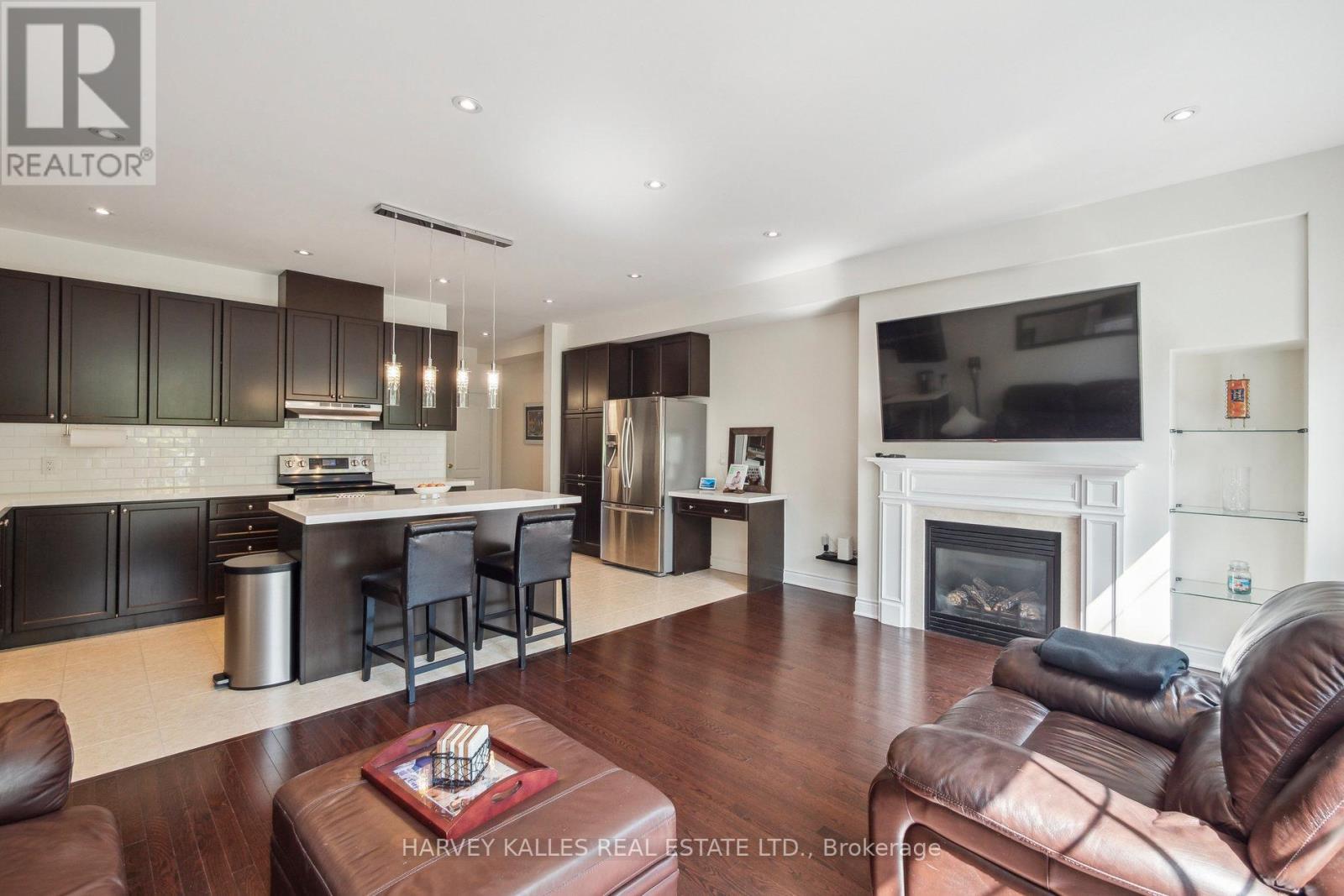 45 - 8777 Dufferin Street, Vaughan, Ontario  L4J 8W3 - Photo 25 - N12824868