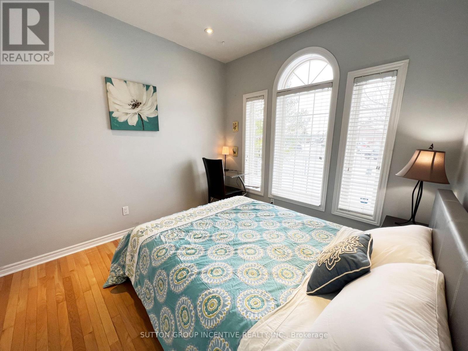 38 Hurst Drive, Barrie (Bayshore), Ontario L4N 9K3 - Photo 19 - S12824752