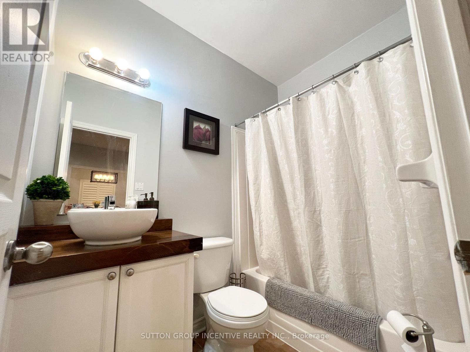 38 Hurst Drive, Barrie (Bayshore), Ontario L4N 9K3 - Photo 20 - S12824752