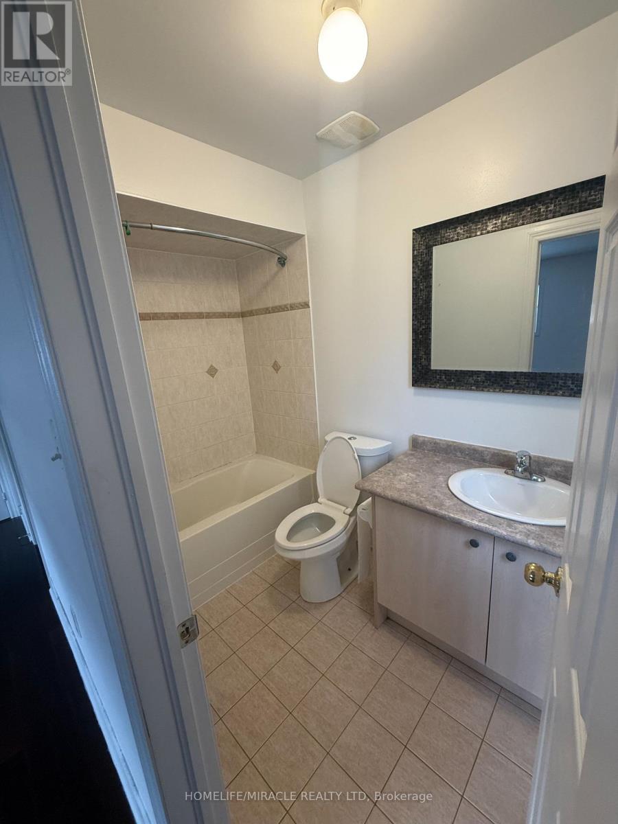 7 Black Ash Trail, Barrie, Ontario  L4N 3K2 - Photo 10 - S12824832