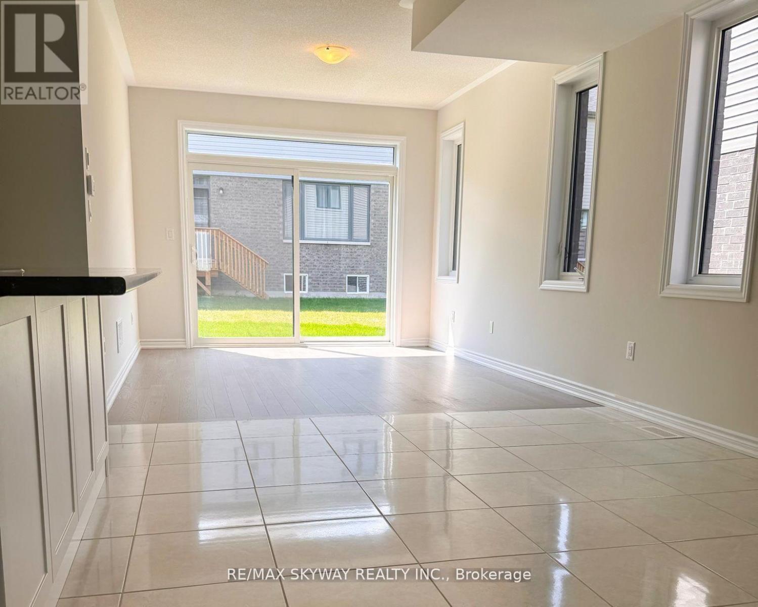 A - 5 Bannister Road, Barrie, Ontario  L9S 2Z8 - Photo 6 - S12824838