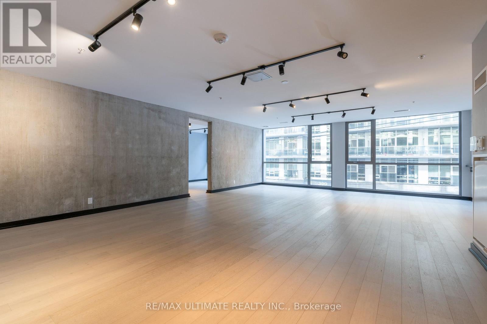 206 - 39 Brant Street, Toronto, Ontario  M5V 0M8 - Photo 16 - C12824180