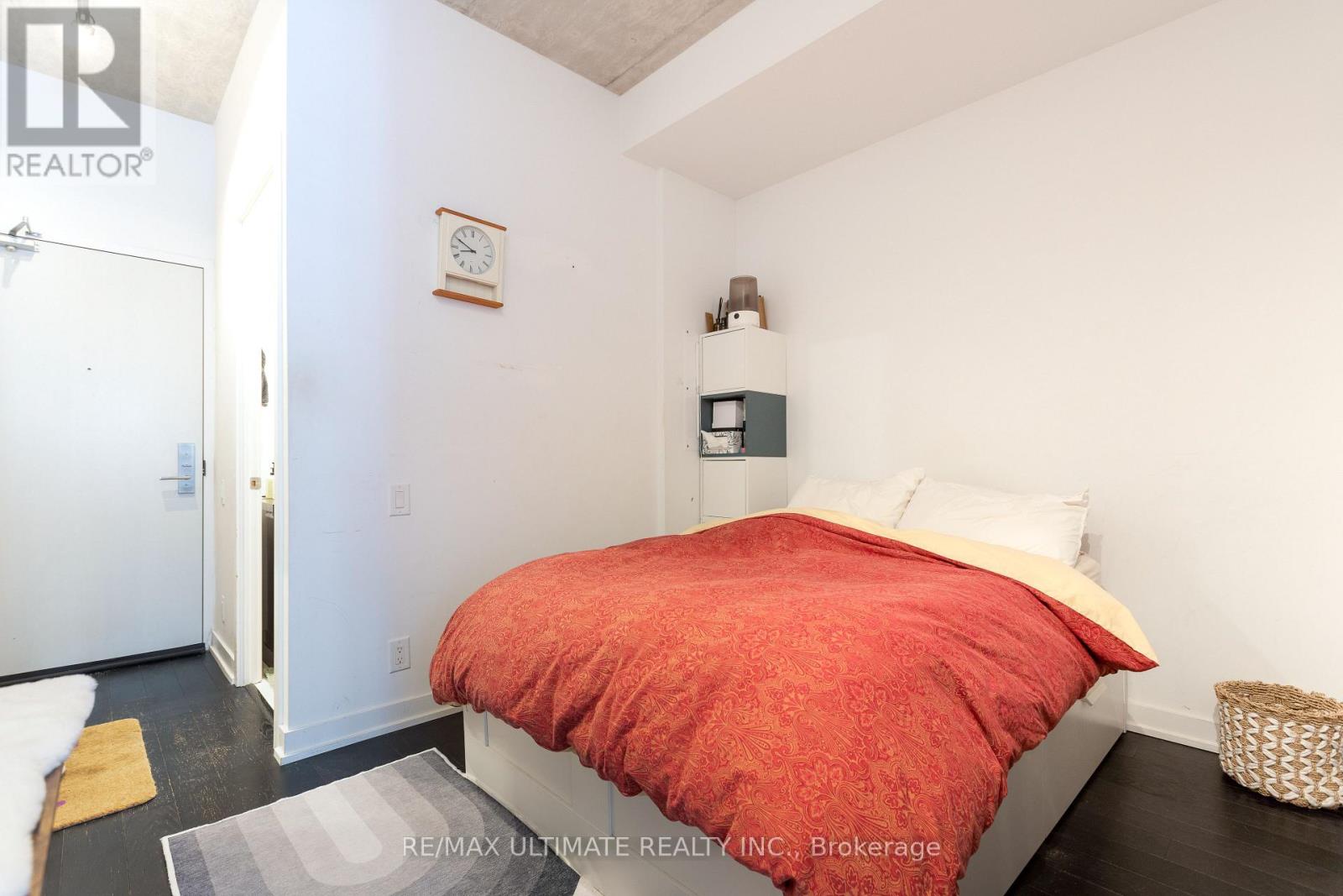 206 - 39 Brant Street, Toronto, Ontario  M5V 0M8 - Photo 9 - C12824180