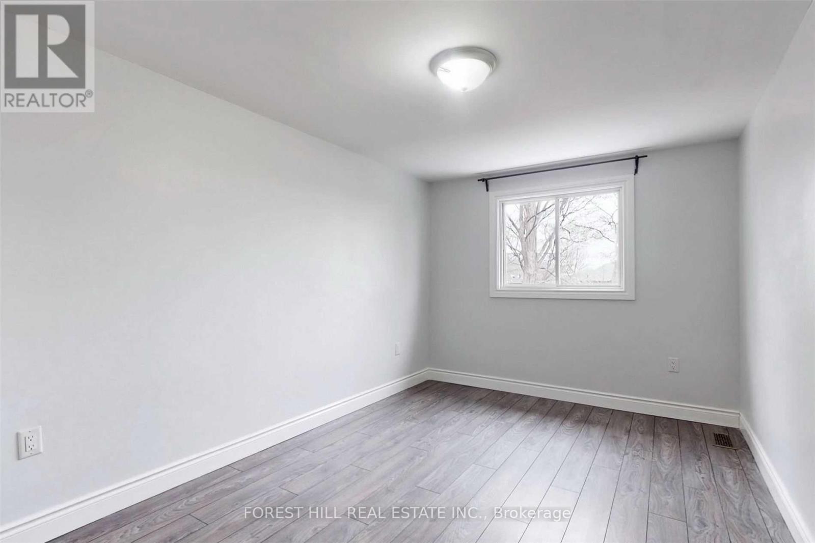 213 Hickling Trail, Barrie, Ontario  L4M 5W6 - Photo 20 - S12824508