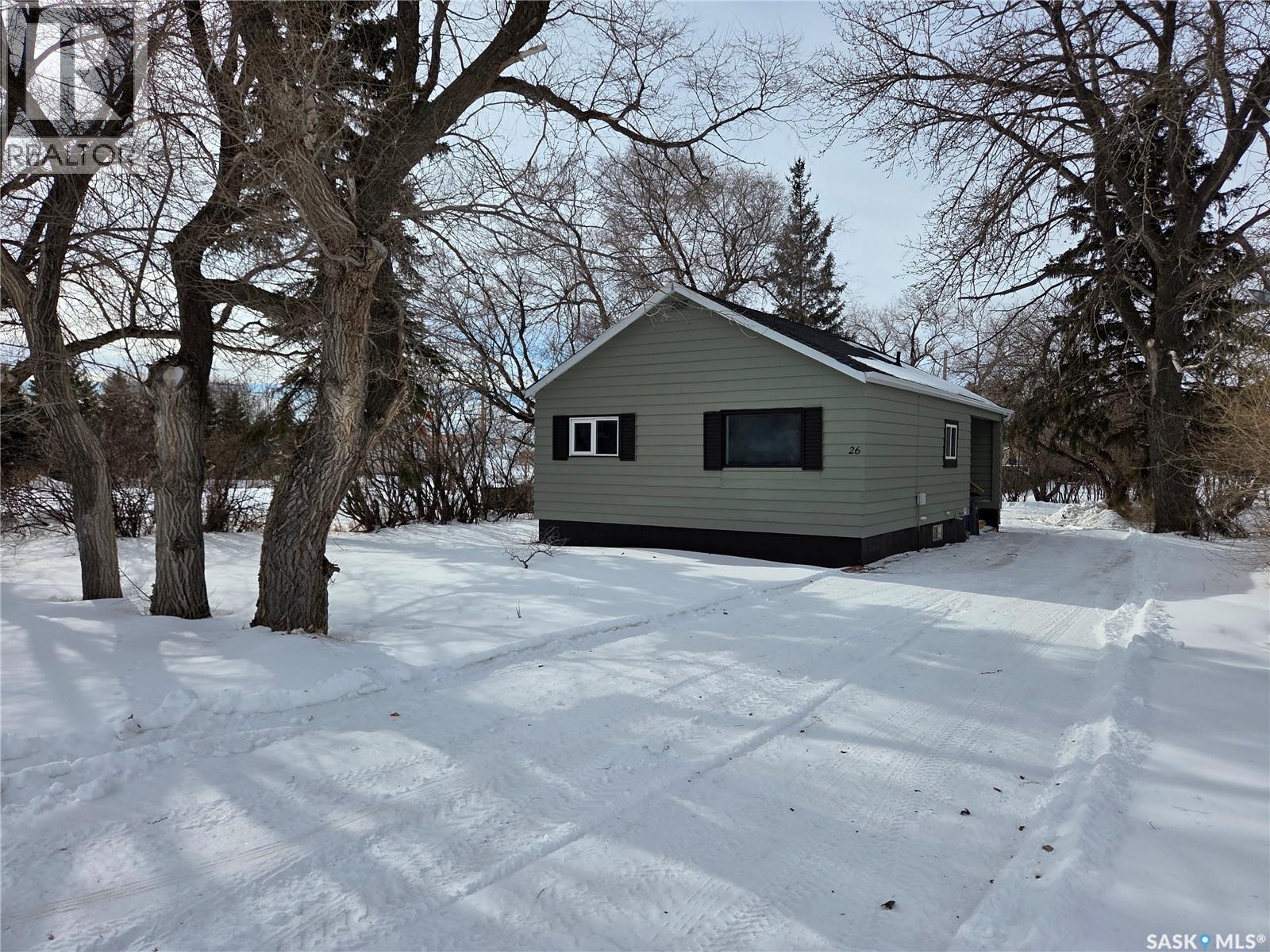 26 Fraser Street, Manor, Saskatchewan  S0C 1R0 - Photo 3 - SK029272