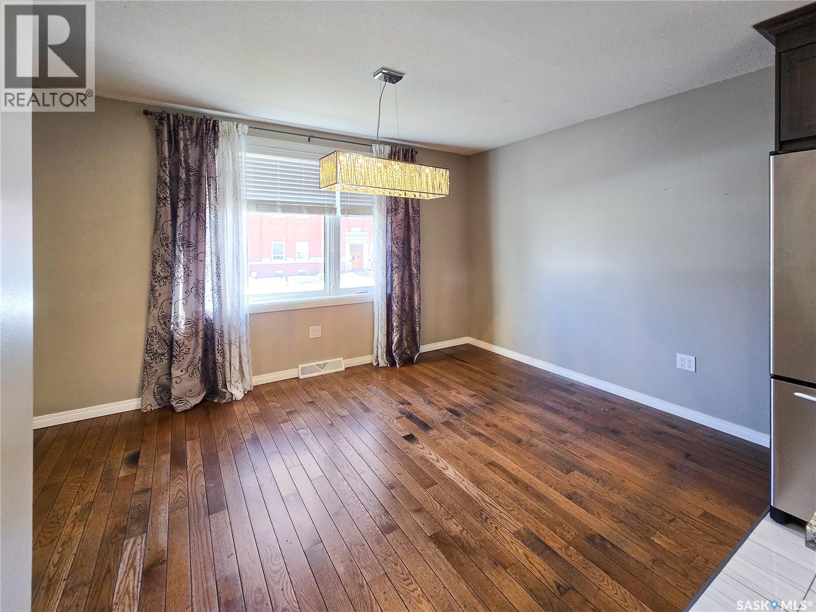 427 Main Street, Melville, Saskatchewan  S0A 2P0 - Photo 17 - SK029204