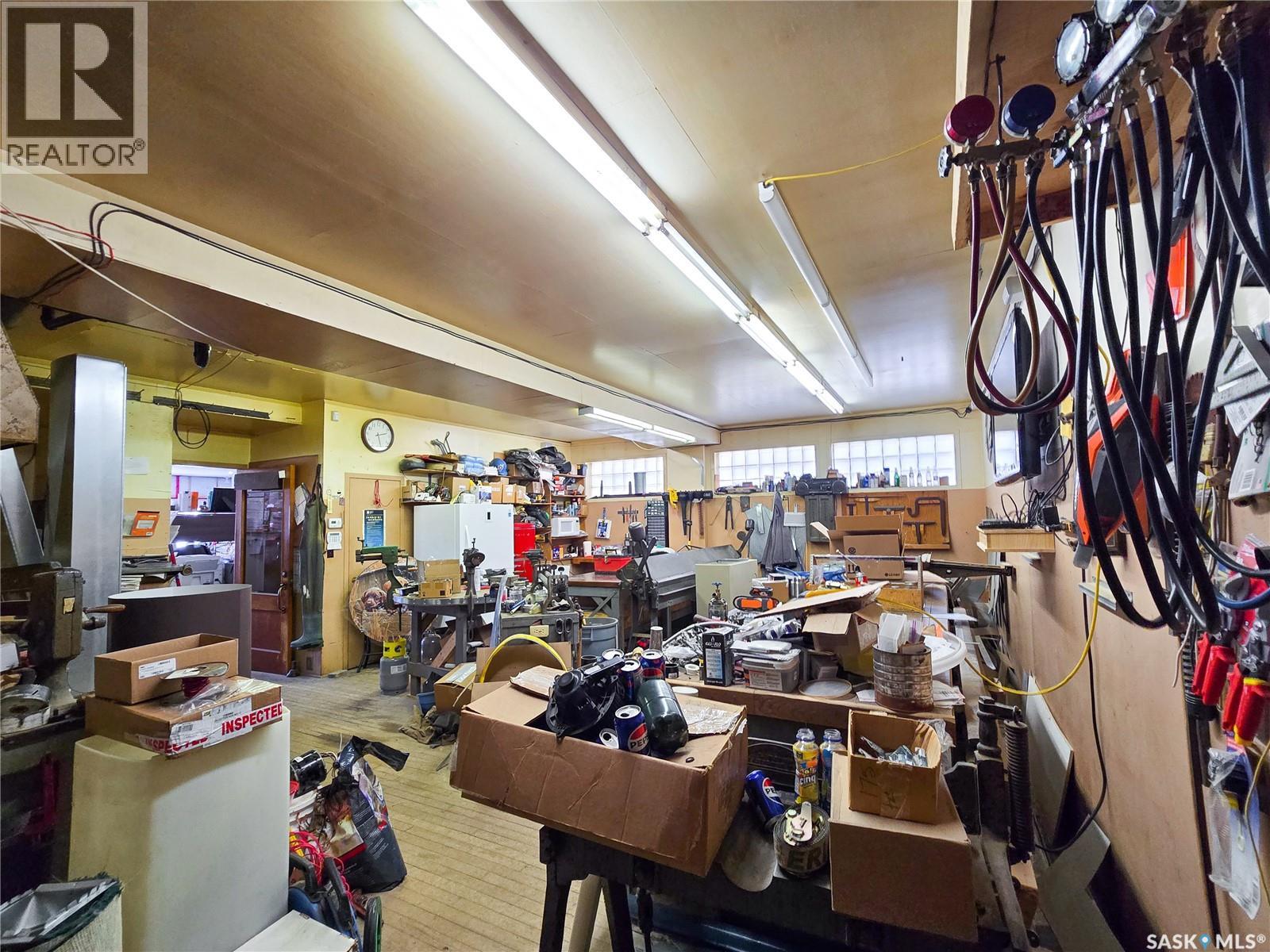 427 Main Street, Melville, Saskatchewan  S0A 2P0 - Photo 3 - SK029204