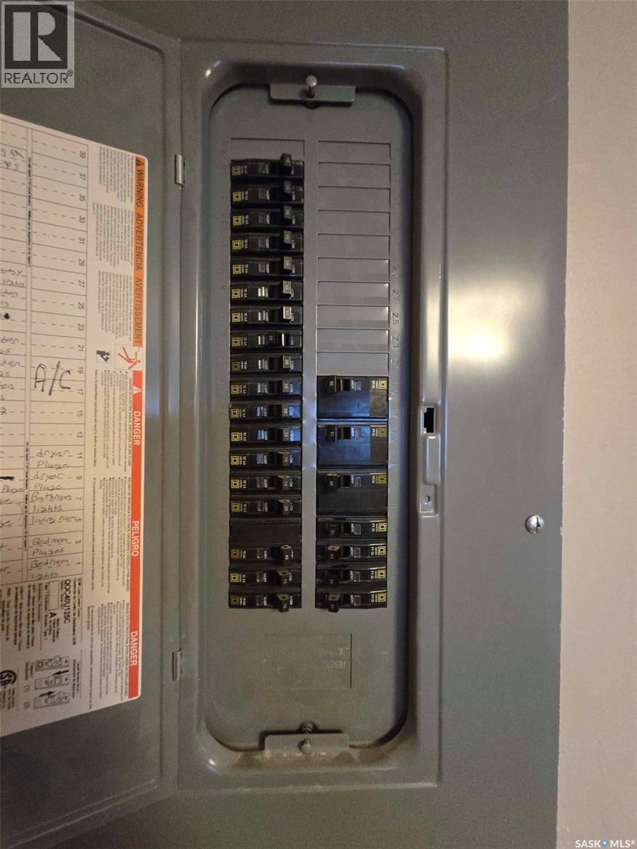 427 Main Street, Melville, Saskatchewan  S0A 2P0 - Photo 32 - SK029204