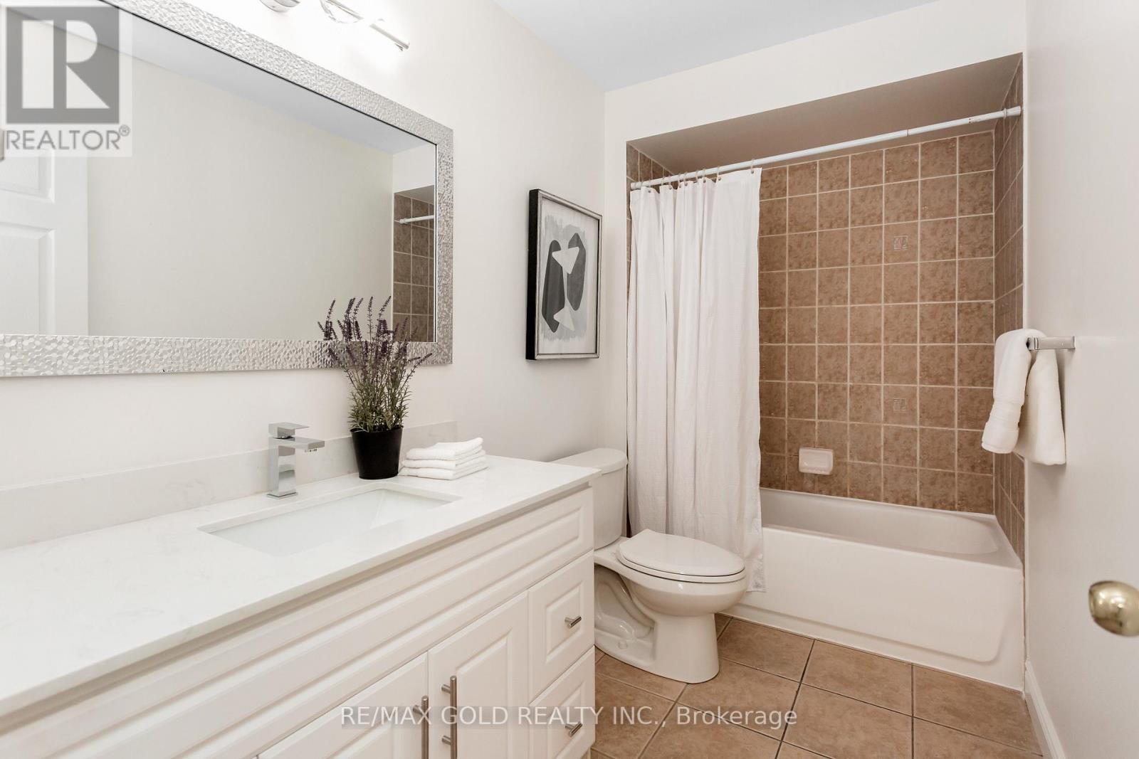 70 Livingston Road, Milton, Ontario  L9T 6B6 - Photo 38 - W12808800