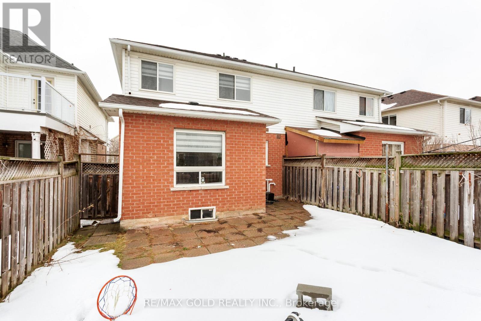 70 Livingston Road, Milton, Ontario  L9T 6B6 - Photo 45 - W12808800