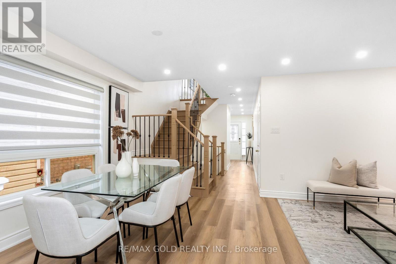 70 Livingston Road, Milton, Ontario  L9T 6B6 - Photo 4 - W12808800