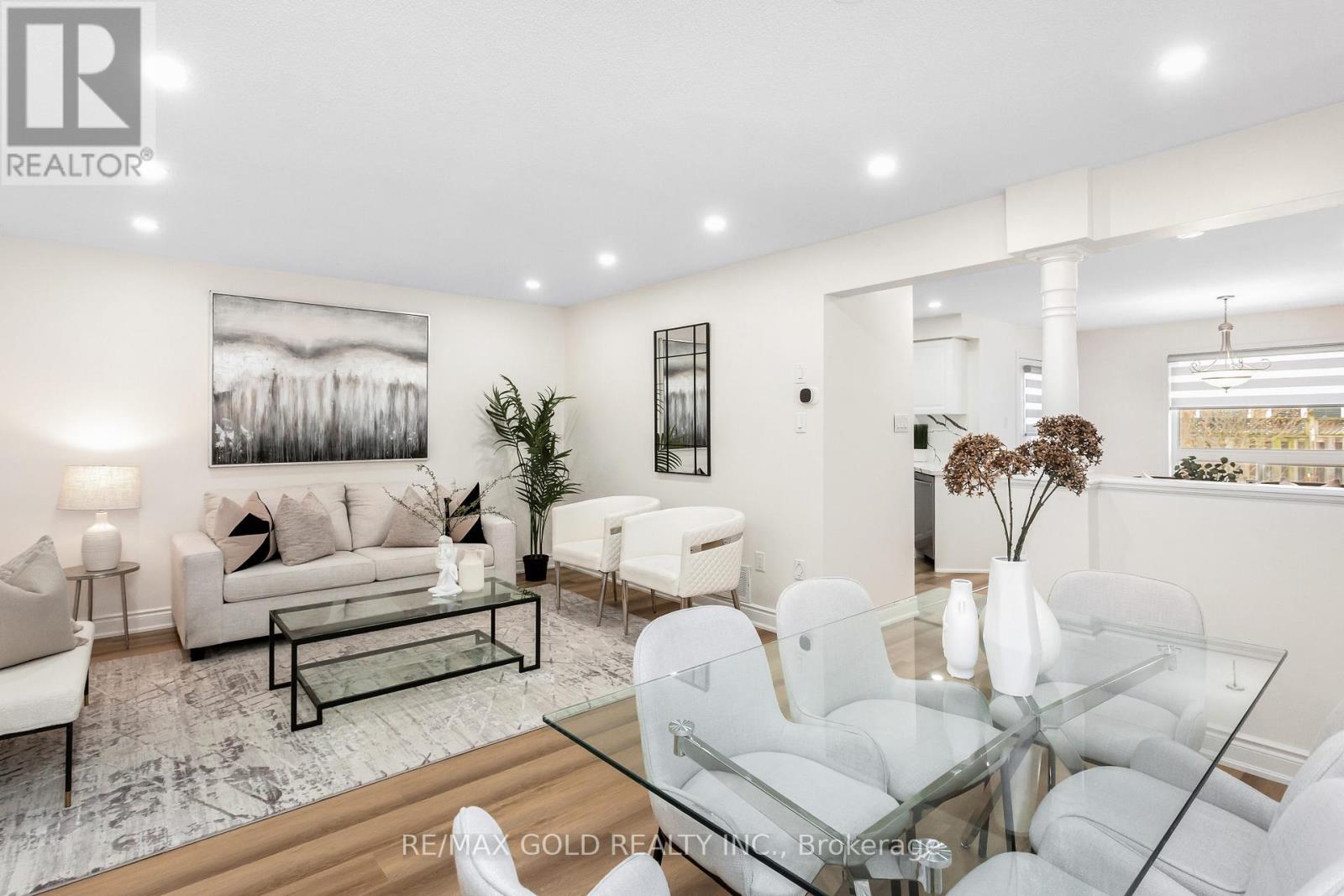 70 Livingston Road, Milton, Ontario  L9T 6B6 - Photo 9 - W12808800