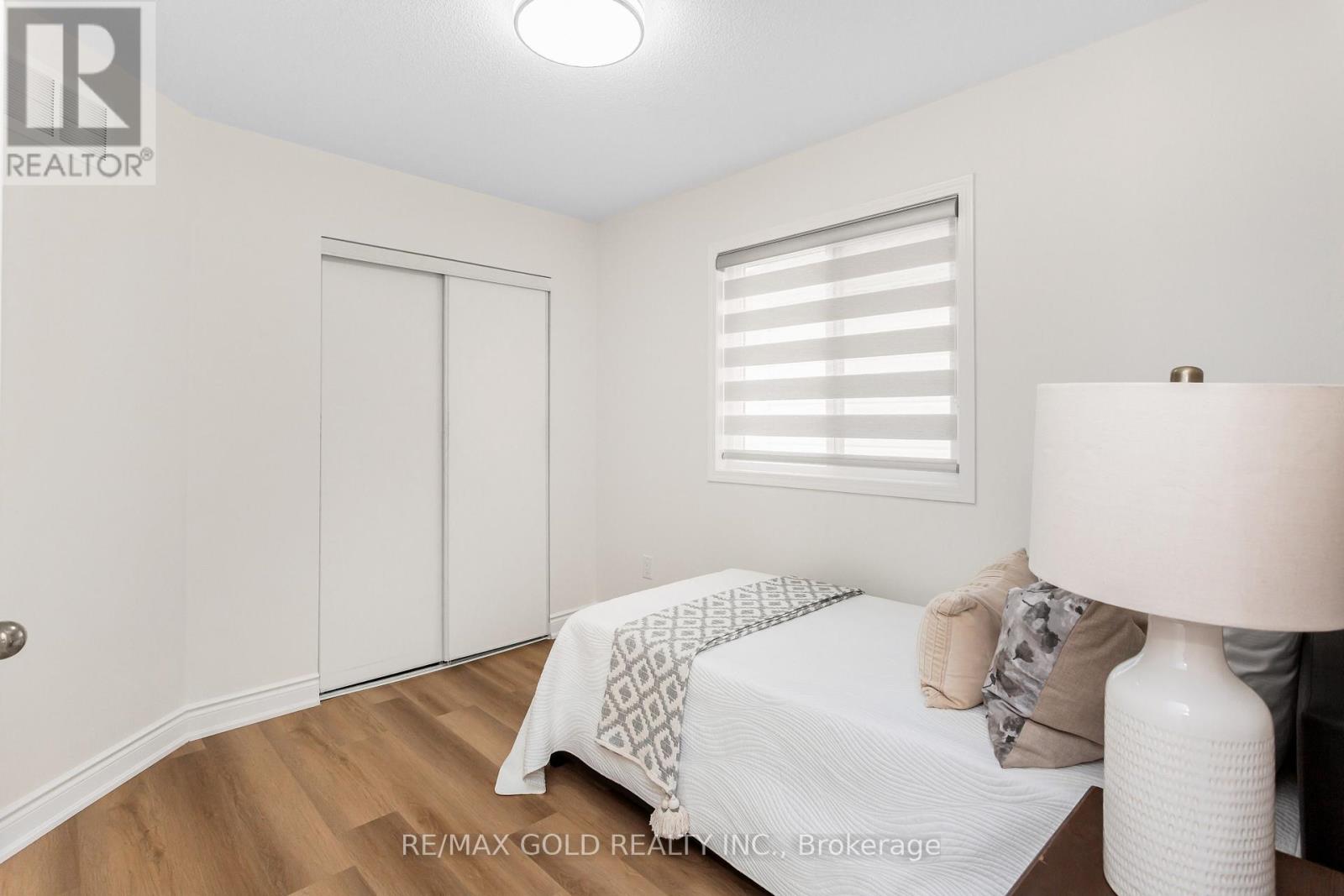 70 Livingston Road, Milton, Ontario  L9T 6B6 - Photo 32 - W12808800