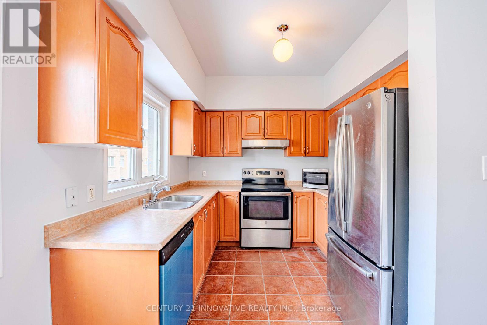 111 - 7035 Rexwood Road, Mississauga, Ontario  L4T 4M7 - Photo 14 - W12824740