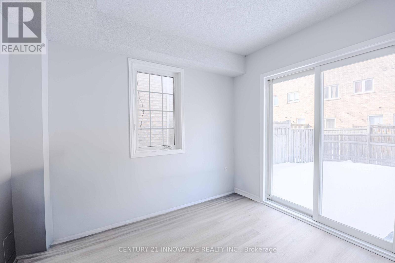 111 - 7035 Rexwood Road, Mississauga, Ontario  L4T 4M7 - Photo 5 - W12824740