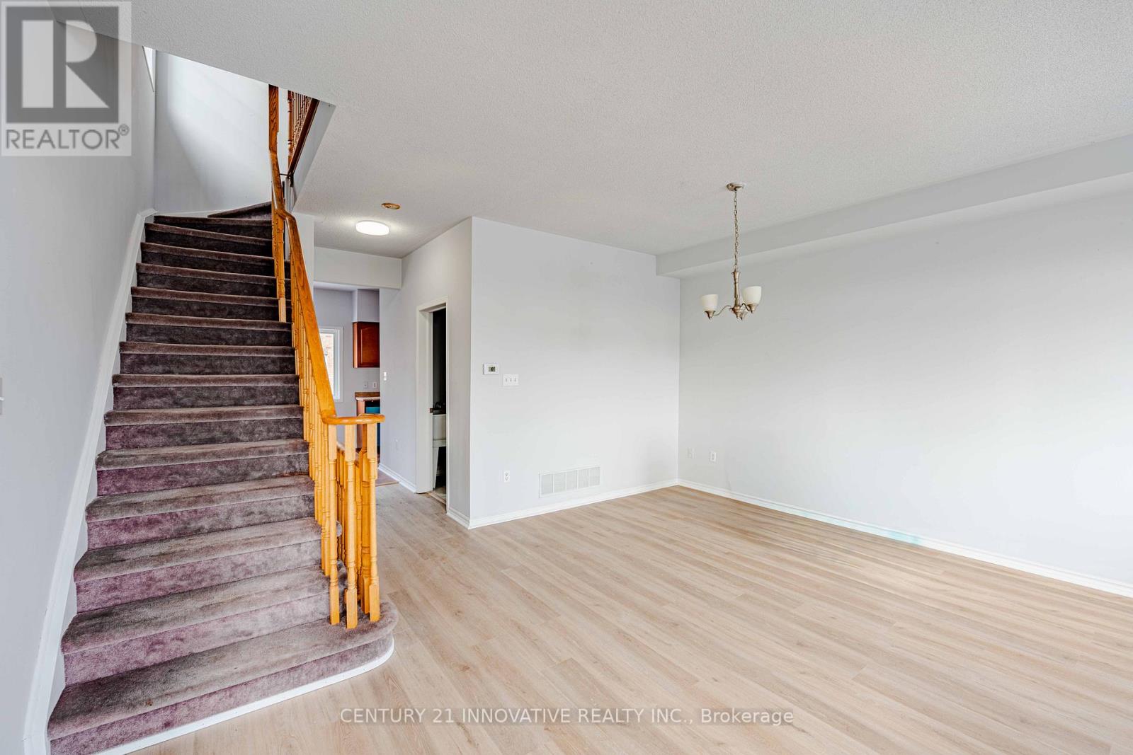 111 - 7035 Rexwood Road, Mississauga, Ontario  L4T 4M7 - Photo 7 - W12824740