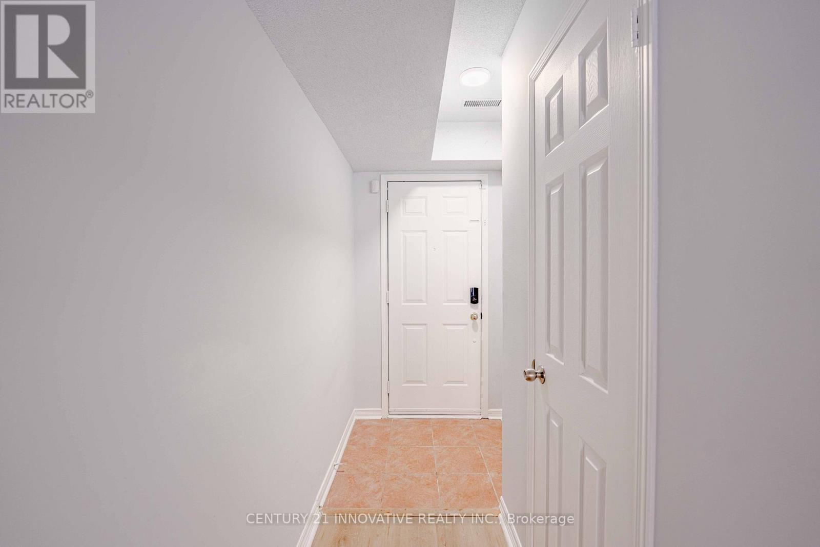 111 - 7035 Rexwood Road, Mississauga, Ontario  L4T 4M7 - Photo 8 - W12824740