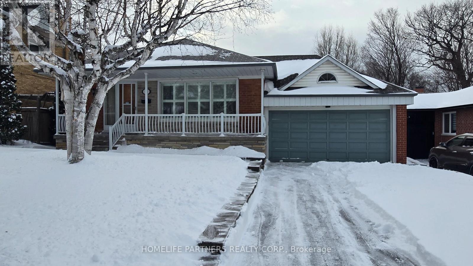 3 Ridge Point Crescent, Toronto, Ontario  M6M 2Z7 - Photo 1 - W12824760