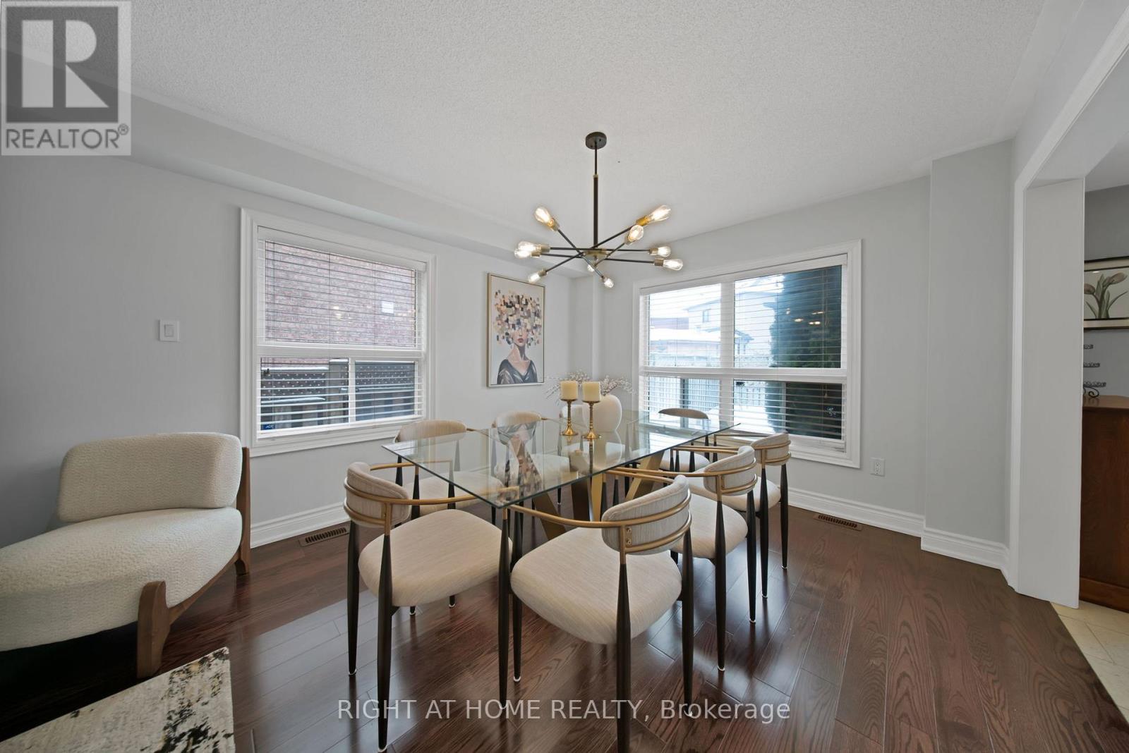 215 Queenslea Avenue, Toronto, Ontario  M9N 3X5 - Photo 8 - W12824770