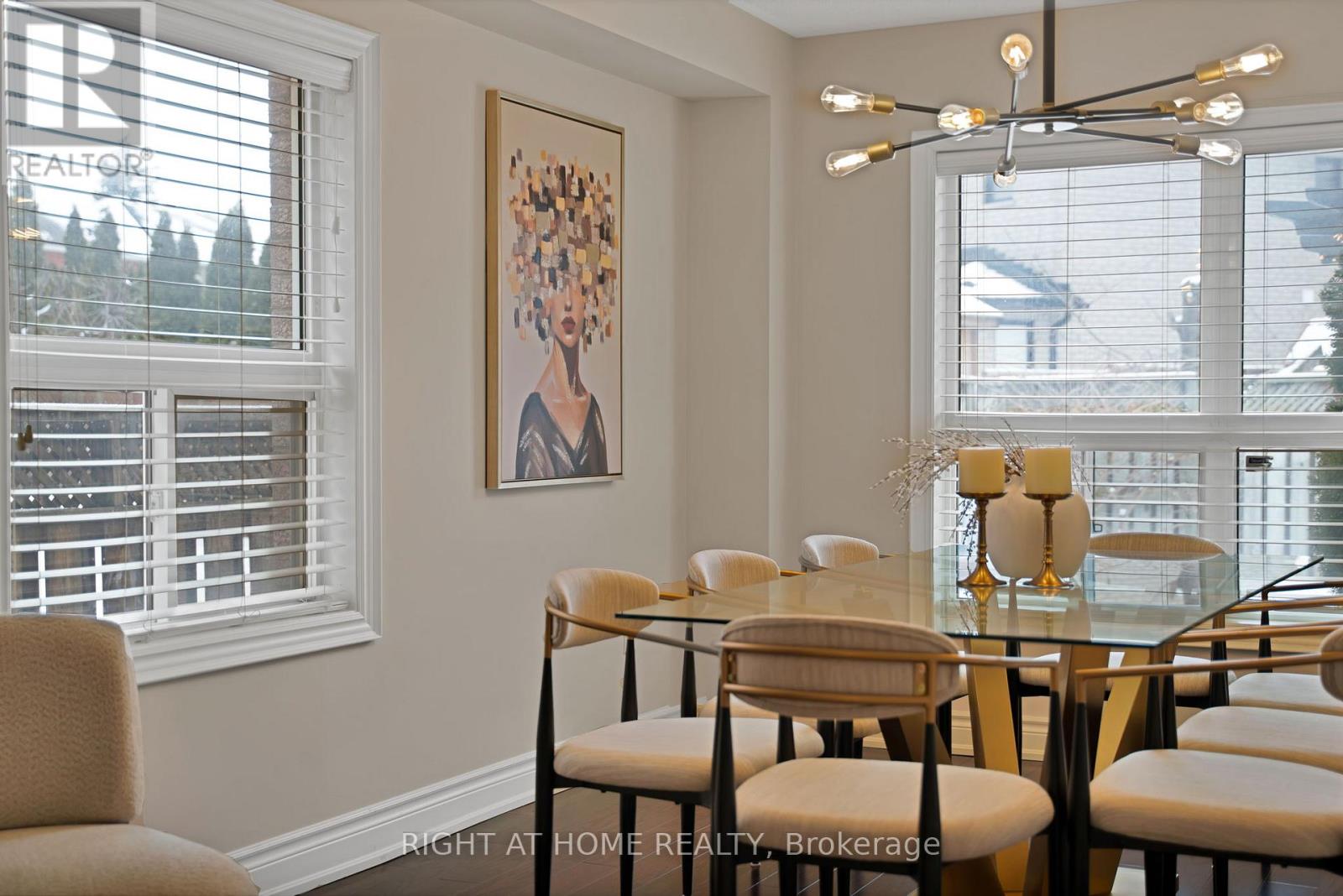 215 Queenslea Avenue, Toronto, Ontario  M9N 3X5 - Photo 9 - W12824770