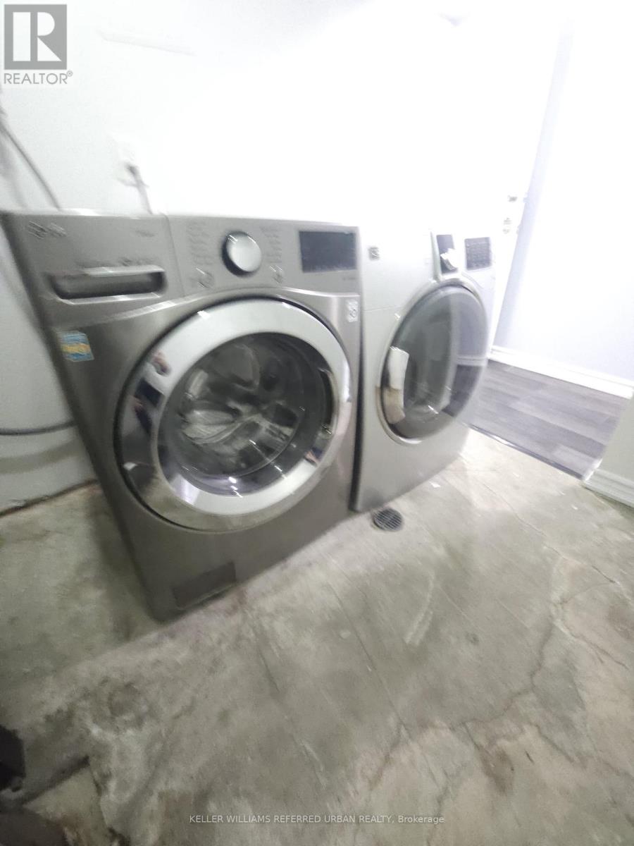 30 Picaro Drive, Toronto, Ontario  M3N 2B5 - Photo 21 - W12824798