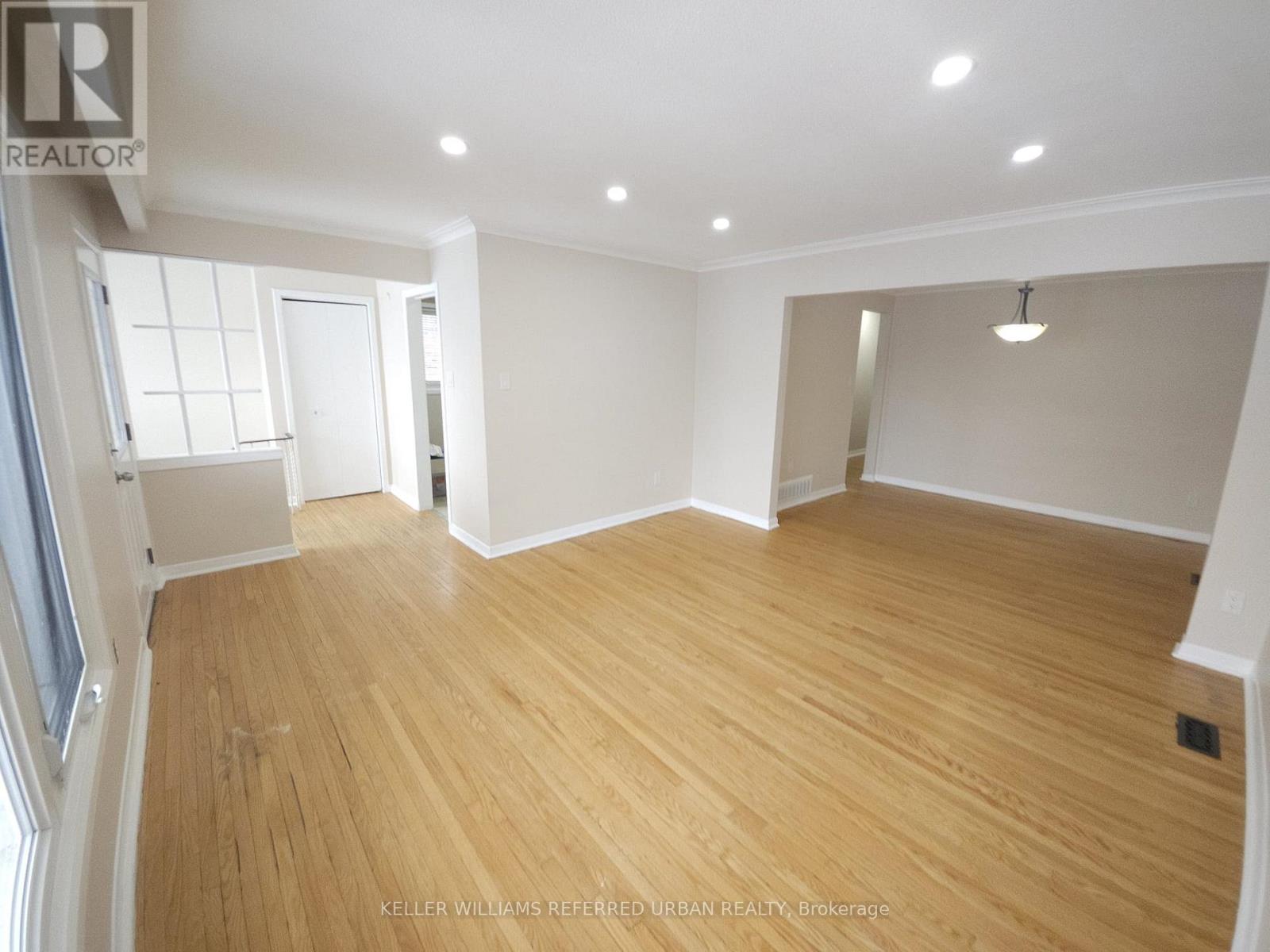 30 Picaro Drive, Toronto, Ontario  M3N 2B5 - Photo 8 - W12824798