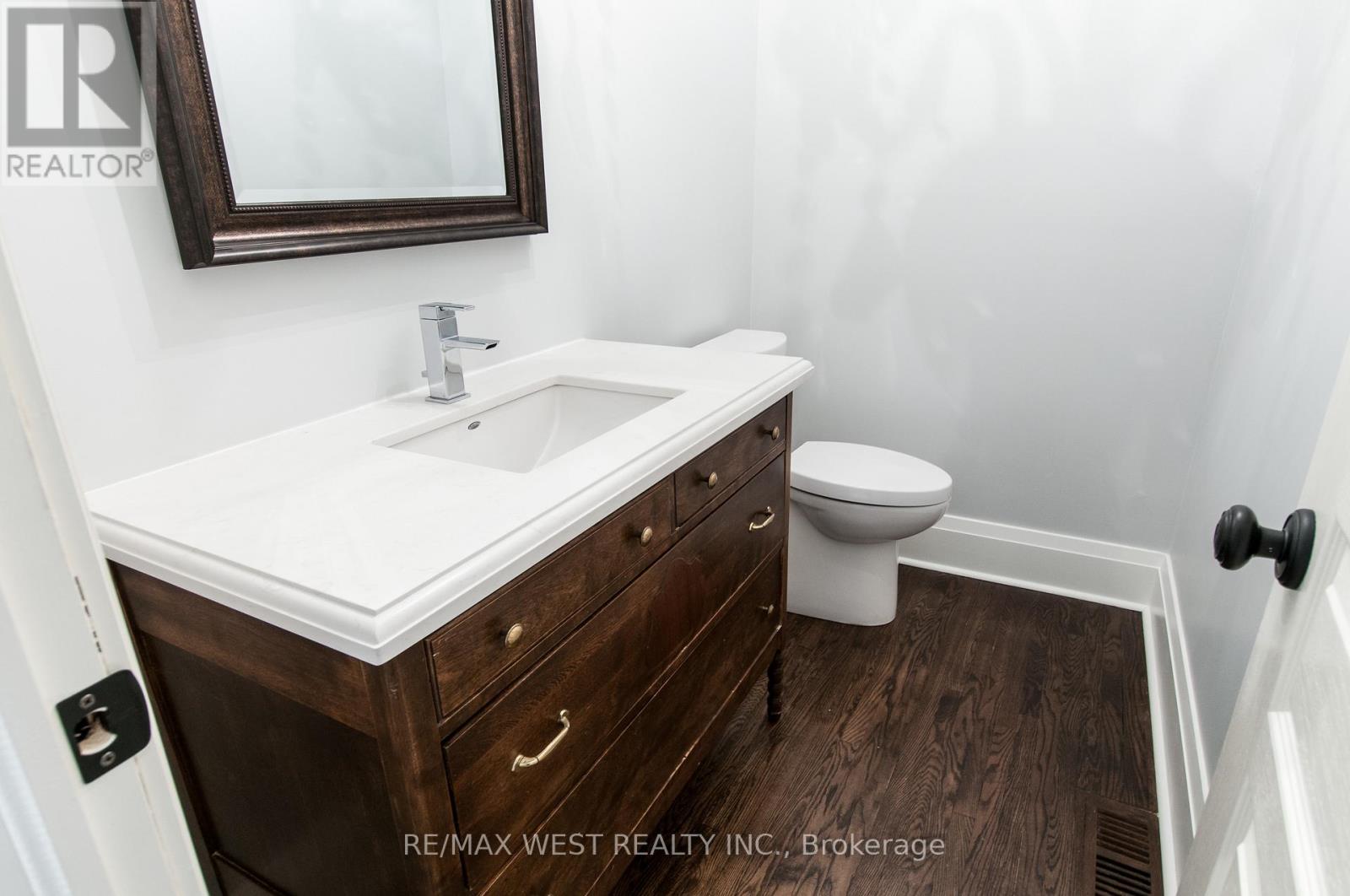 Upper - 36 Kennedy Avenue, Toronto, Ontario  M6S 2X5 - Photo 7 - W12824800