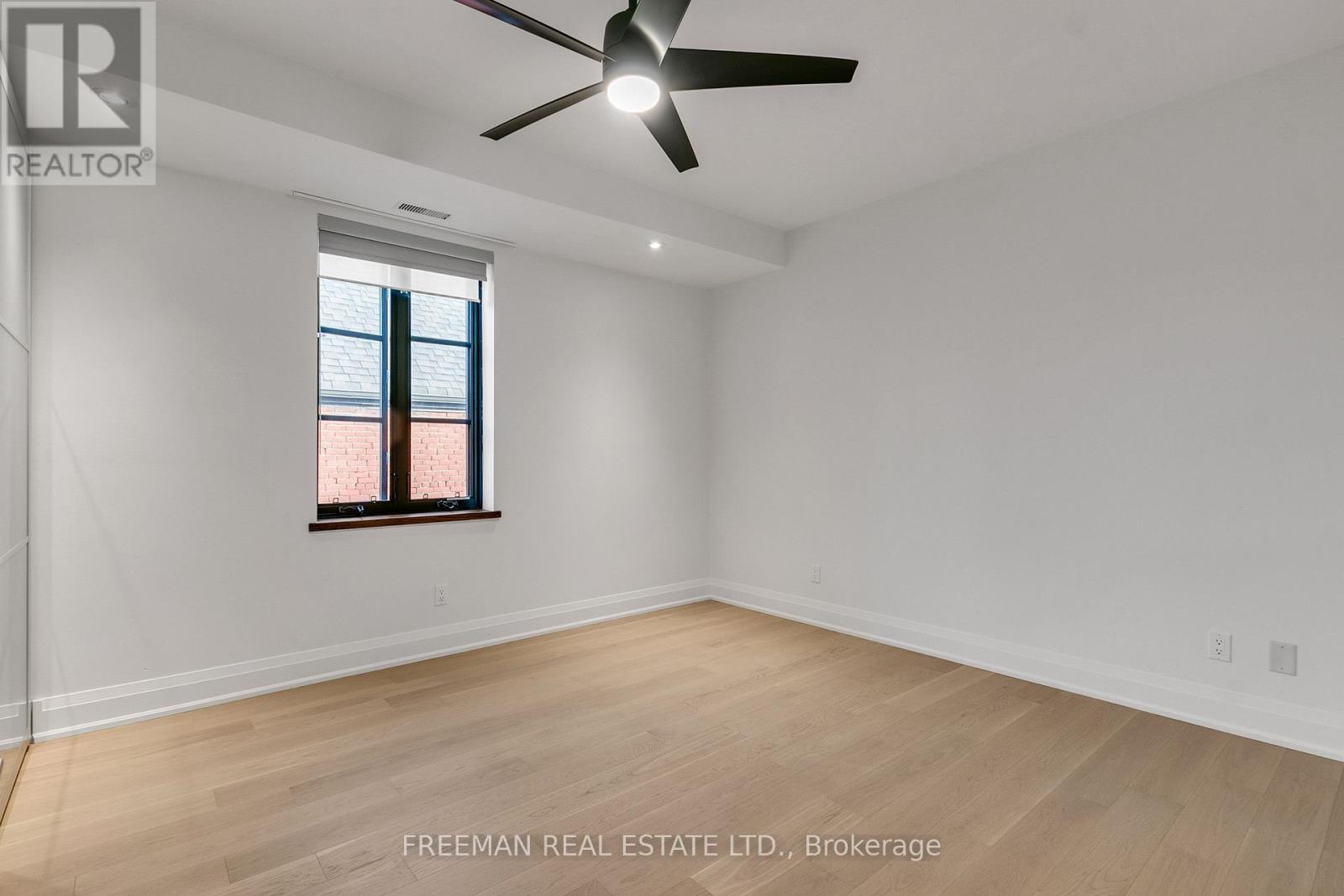 Upper - 967 Ossington Avenue, Toronto, Ontario  M6G 3V5 - Photo 24 - W12824816