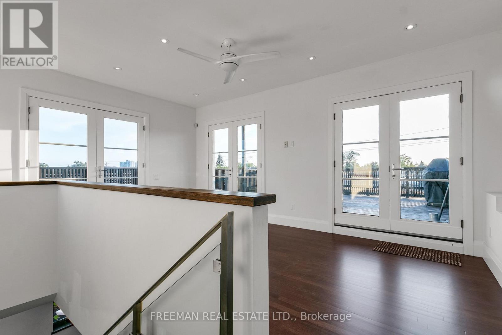 Upper - 967 Ossington Avenue, Toronto, Ontario  M6G 3V5 - Photo 26 - W12824816