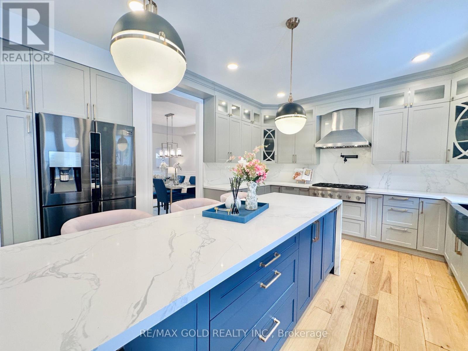 2293 Woodcrest Drive, Oakville, Ontario  L6M 4C5 - Photo 22 - W12824822