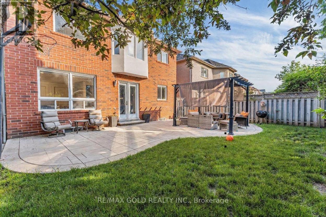 2293 Woodcrest Drive, Oakville, Ontario  L6M 4C5 - Photo 50 - W12824822