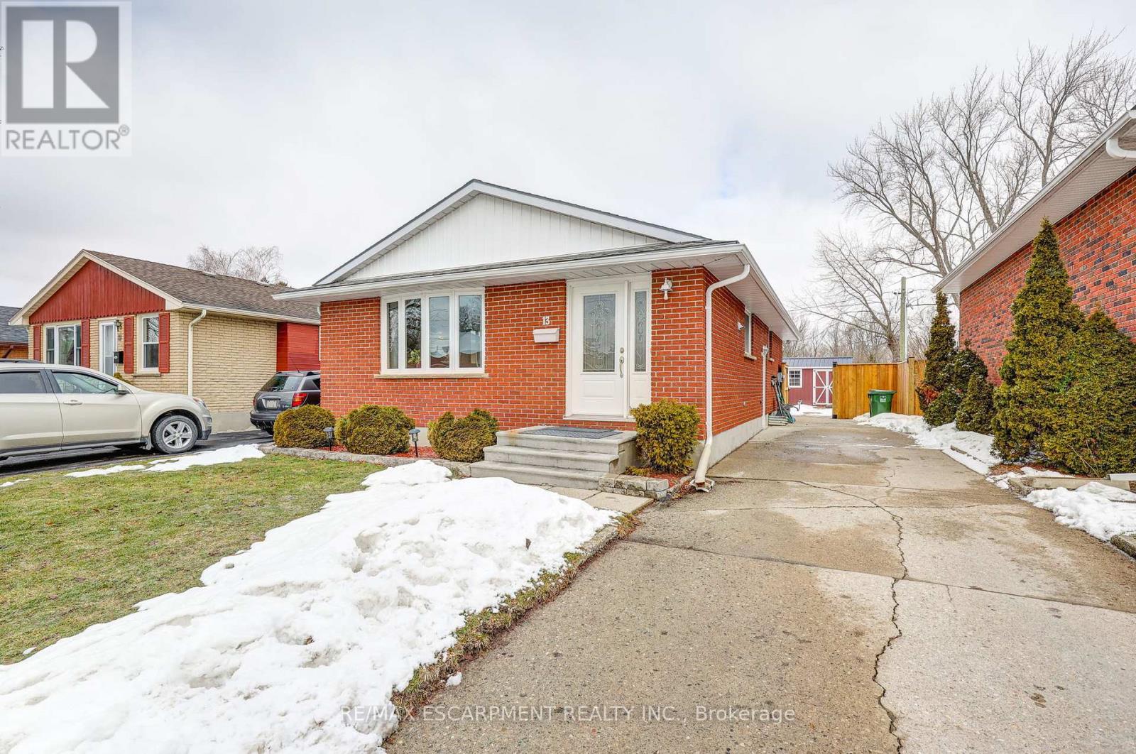 13 Rosemount Crescent, St. Thomas, Ontario  N5P 2J2 - Photo 2 - X12824784