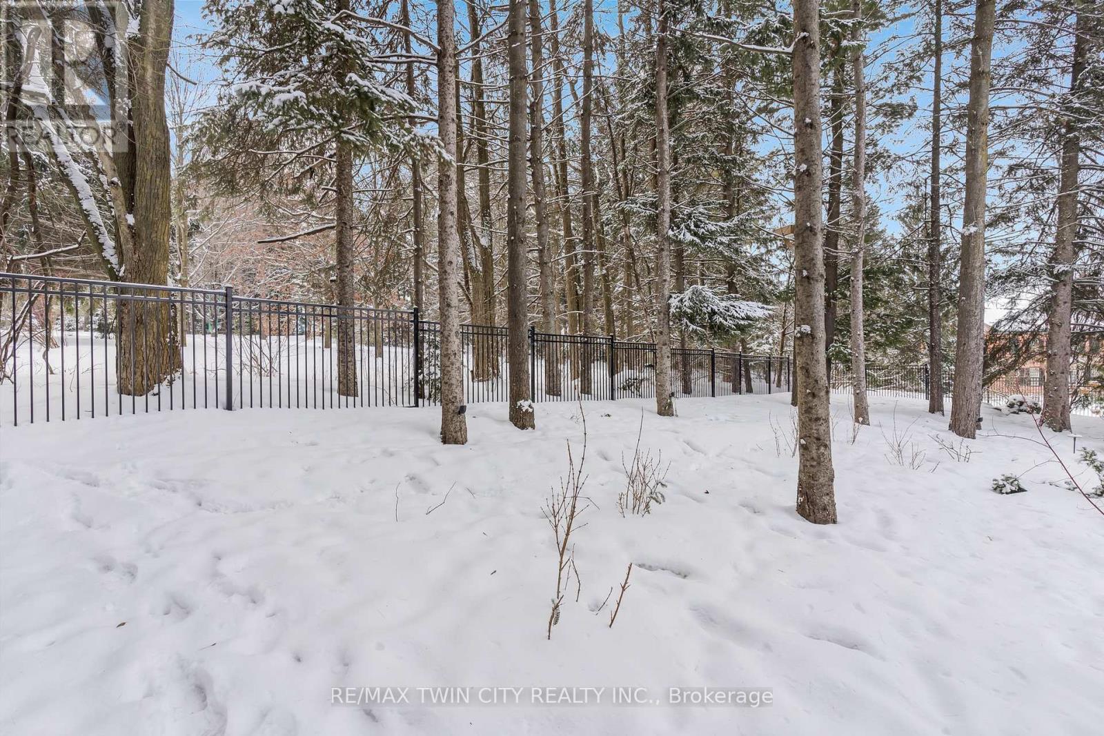 443 Malabar Drive, Waterloo, Ontario  N2K 2P7 - Photo 45 - X12824802