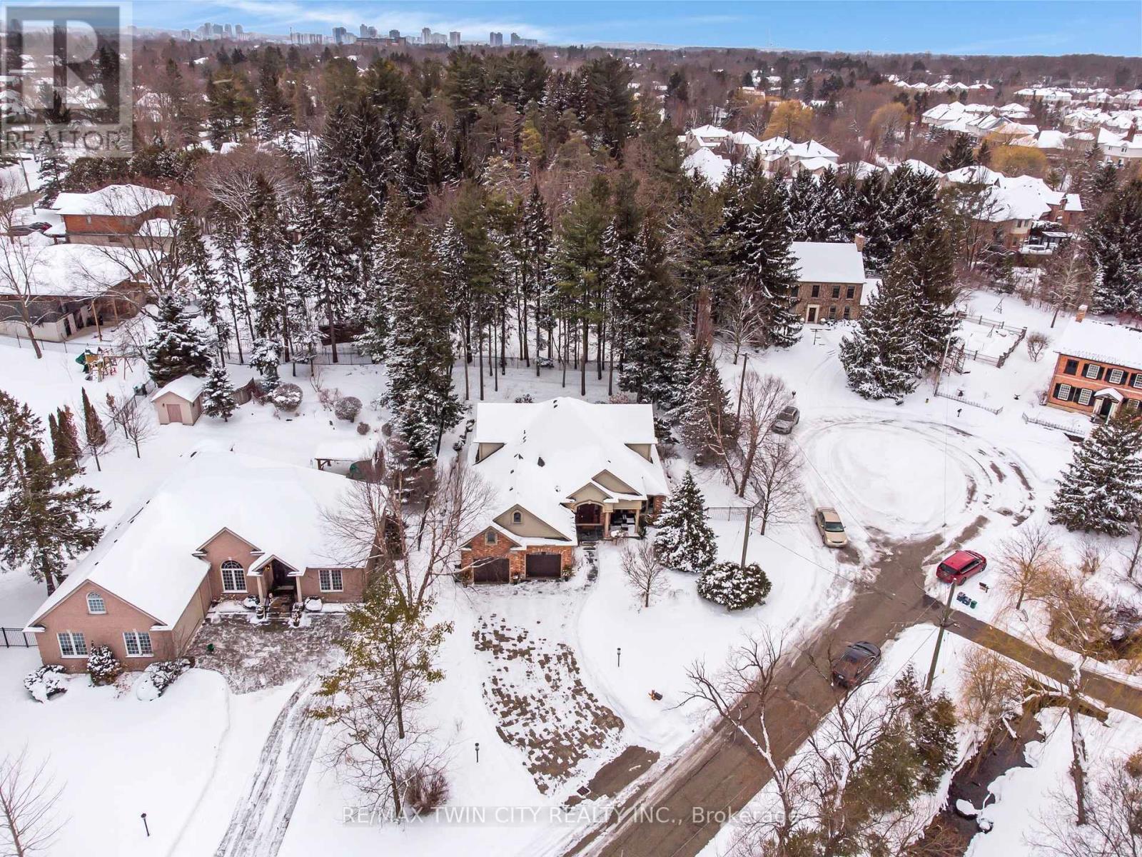 443 Malabar Drive, Waterloo, Ontario  N2K 2P7 - Photo 46 - X12824802