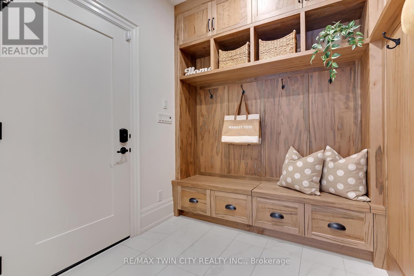 443 Malabar Drive, Waterloo, Ontario  N2K 2P7 - Photo 7 - X12824802