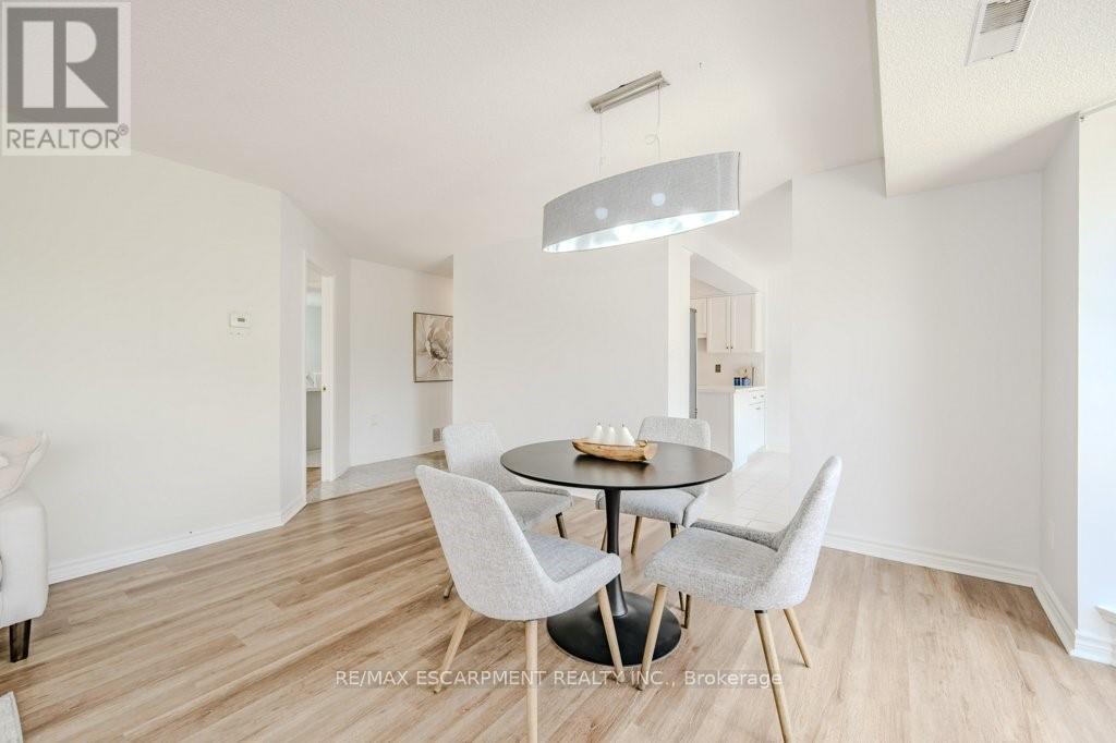 302 (B) - 67 Caroline Street, Hamilton, Ontario  L8P 3K6 - Photo 24 - X12824842