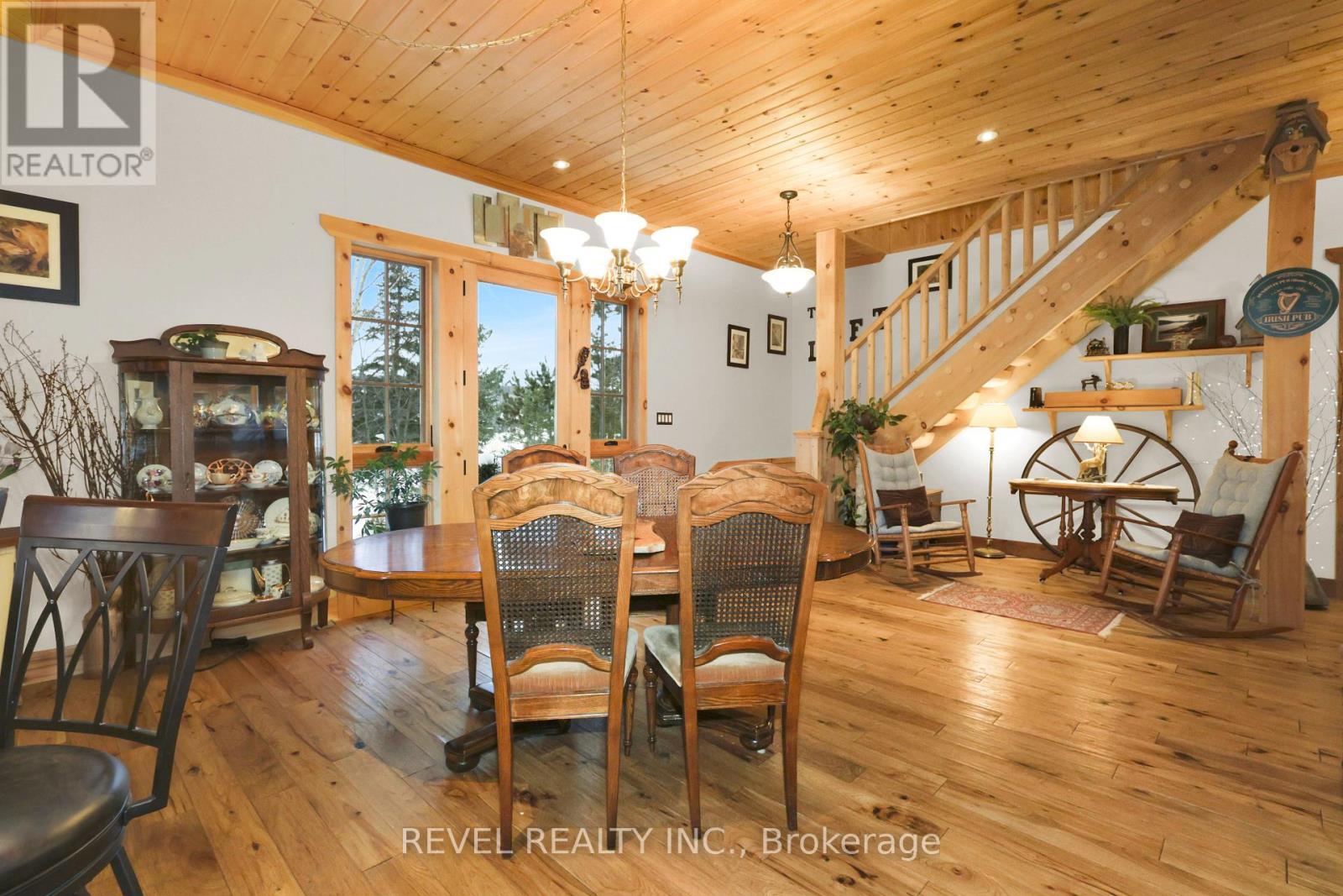 28 Beaver Pond Road, Elliot Lake, Ontario  P5A 2J7 - Photo 11 - X12824846