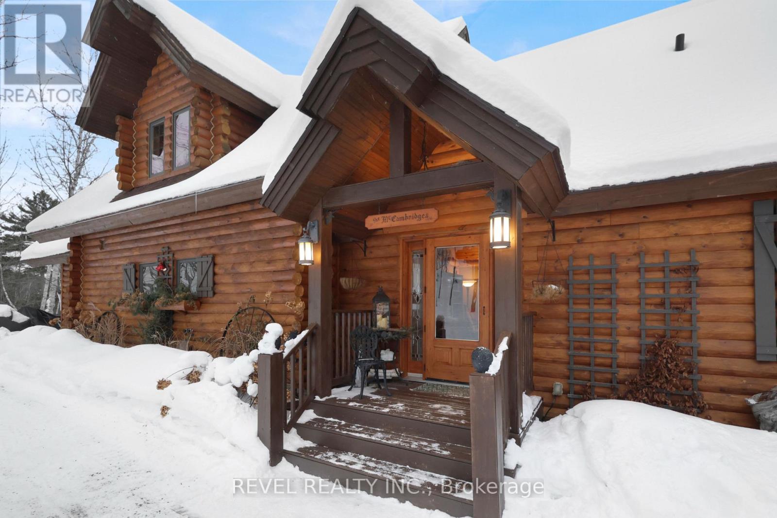 28 Beaver Pond Road, Elliot Lake, Ontario  P5A 2J7 - Photo 2 - X12824846