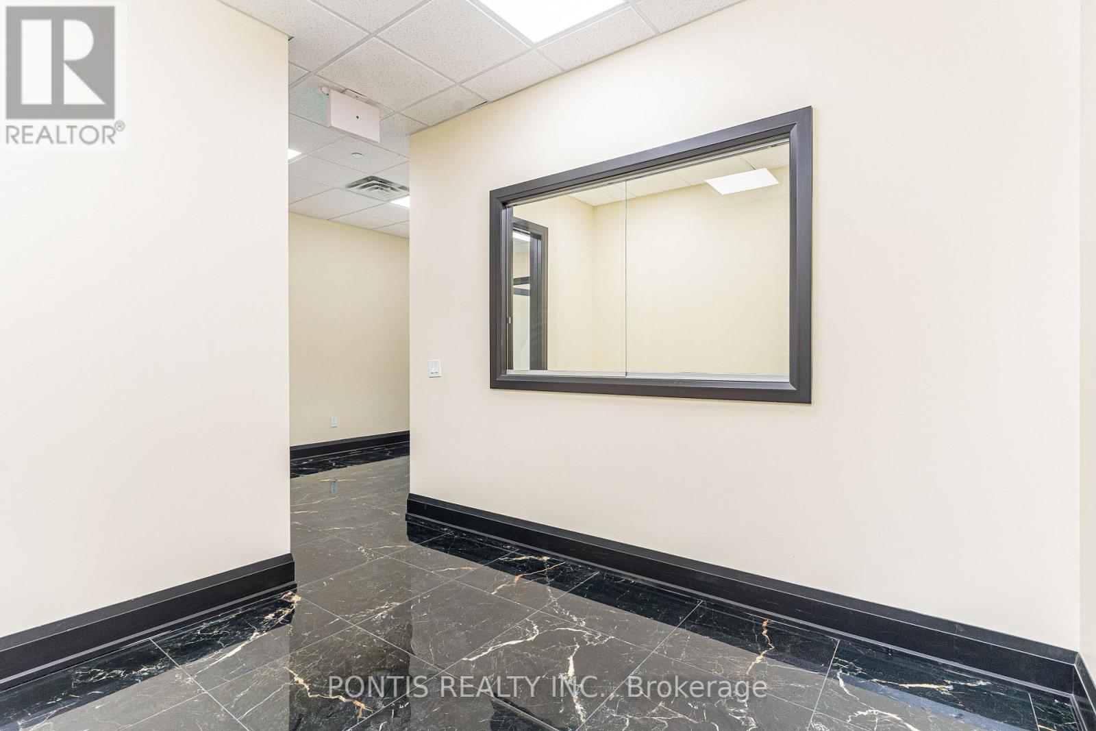 H211 - 460 Hespeler Road, Cambridge, Ontario  N1R 0E3 - Photo 7 - X12824860