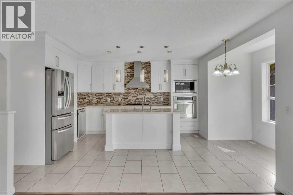 338 Panamount Drive Nw, Calgary, Alberta  T3K 5M1 - Photo 13 - A2265519