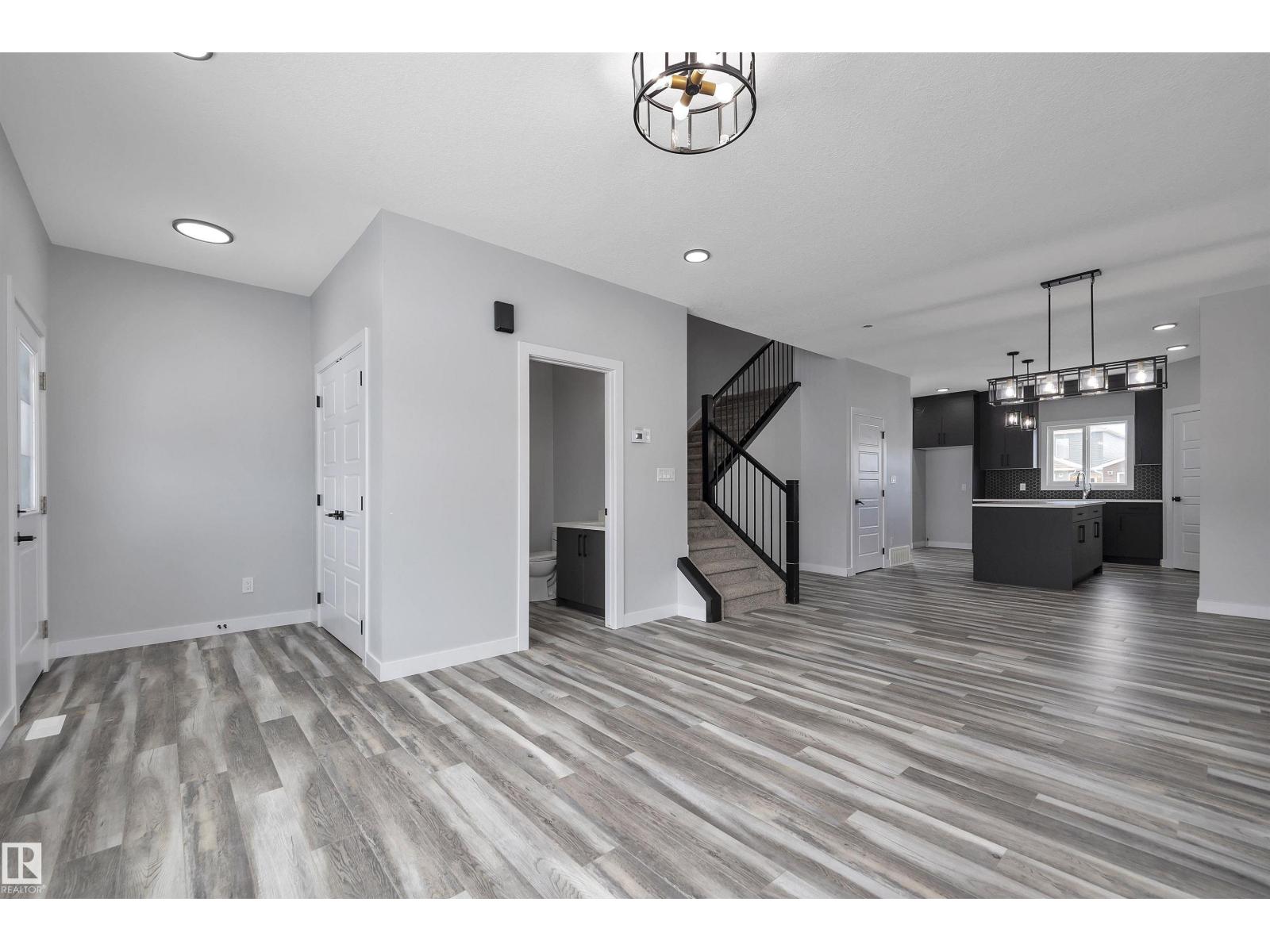 64 Patriot Wy, Spruce Grove, Alberta  T7X 4E8 - Photo 5 - E4475025