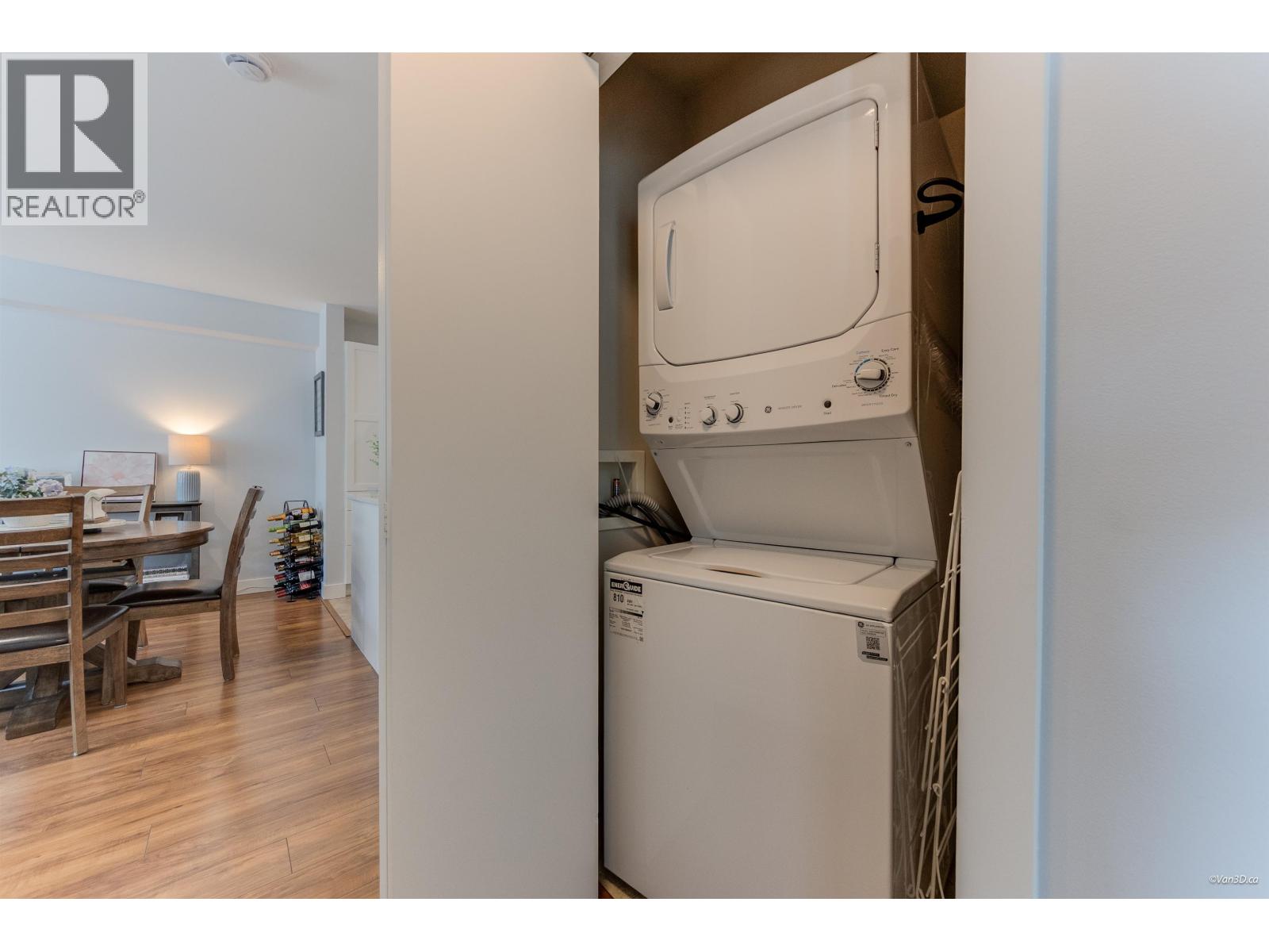 214 19677 Meadow Gardens Way, Pitt Meadows, British Columbia  V3Y 0A2 - Photo 10 - R3093952