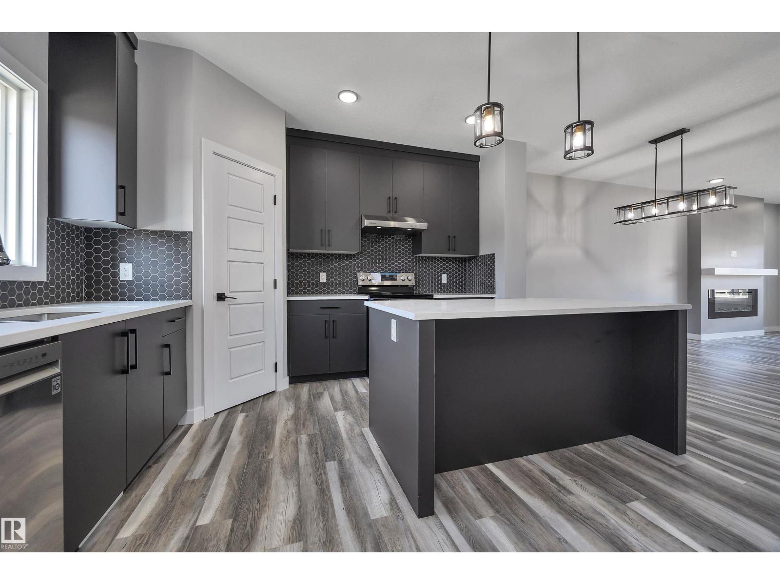 64 Patriot Wy, Spruce Grove, Alberta  T7X 4E8 - Photo 13 - E4475025